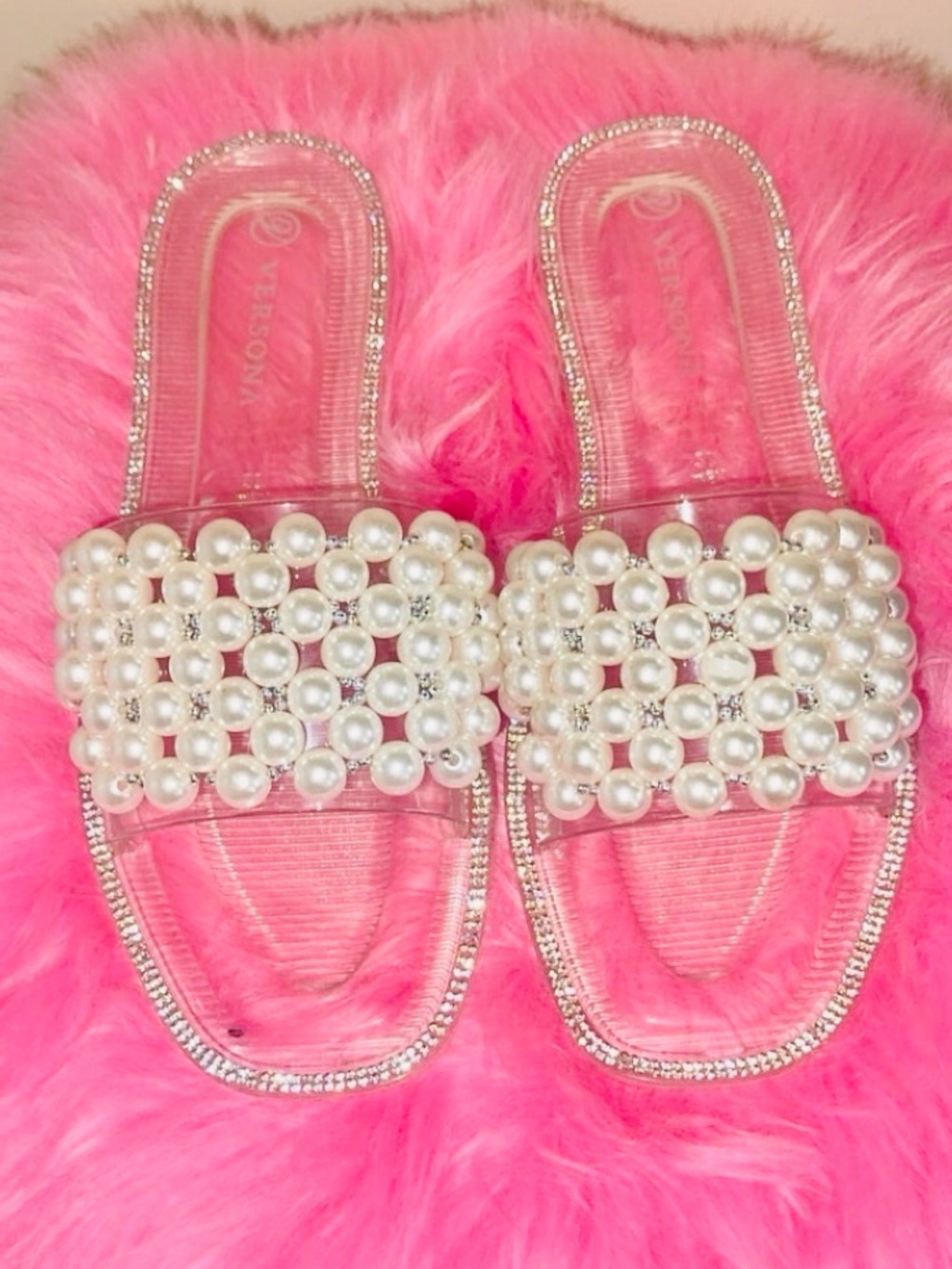 Versona Clear Slide Sandals with Pearl Accents